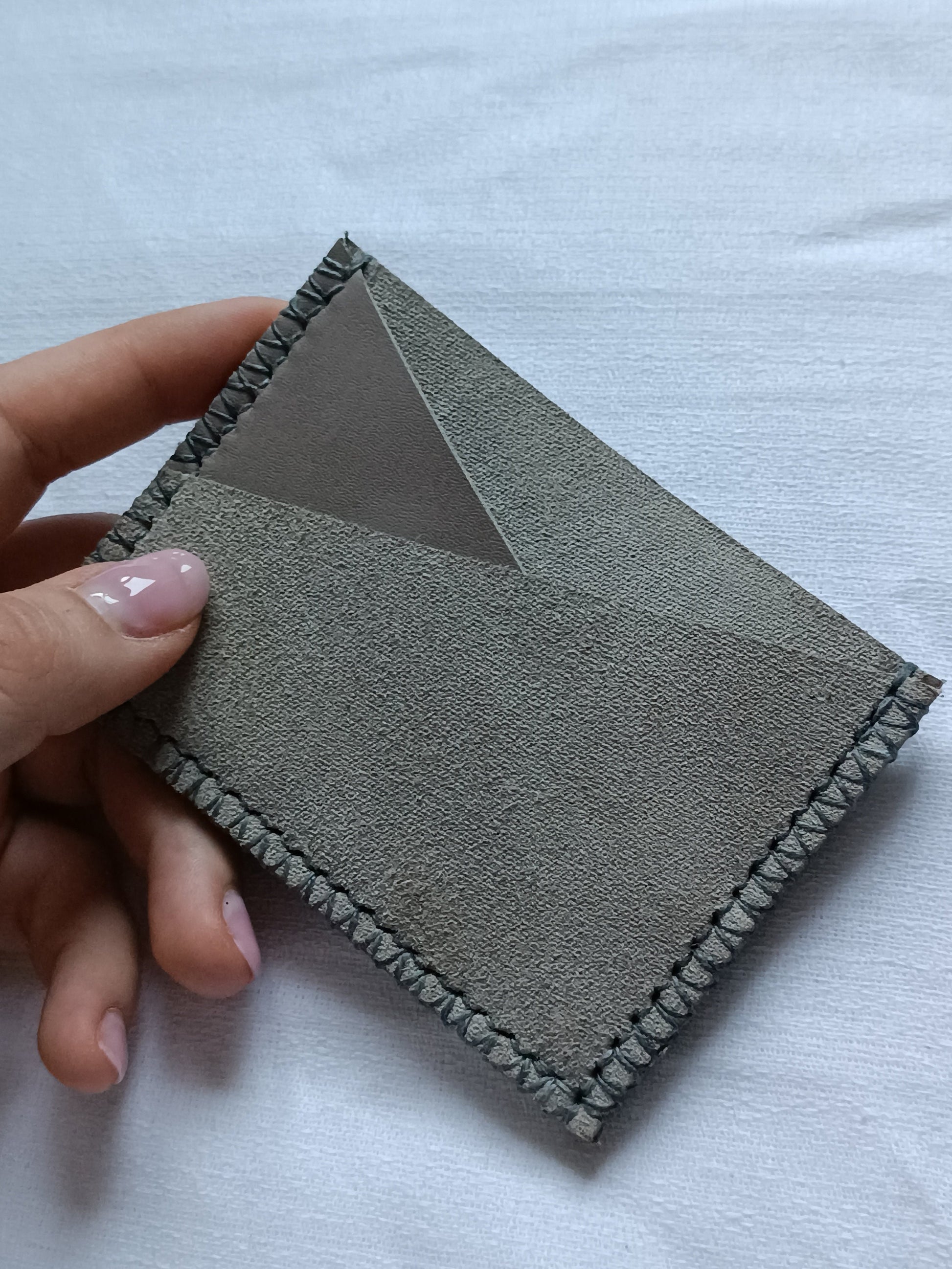 Porte-carte Artisanal en cuir véritable Gris / Gris clair