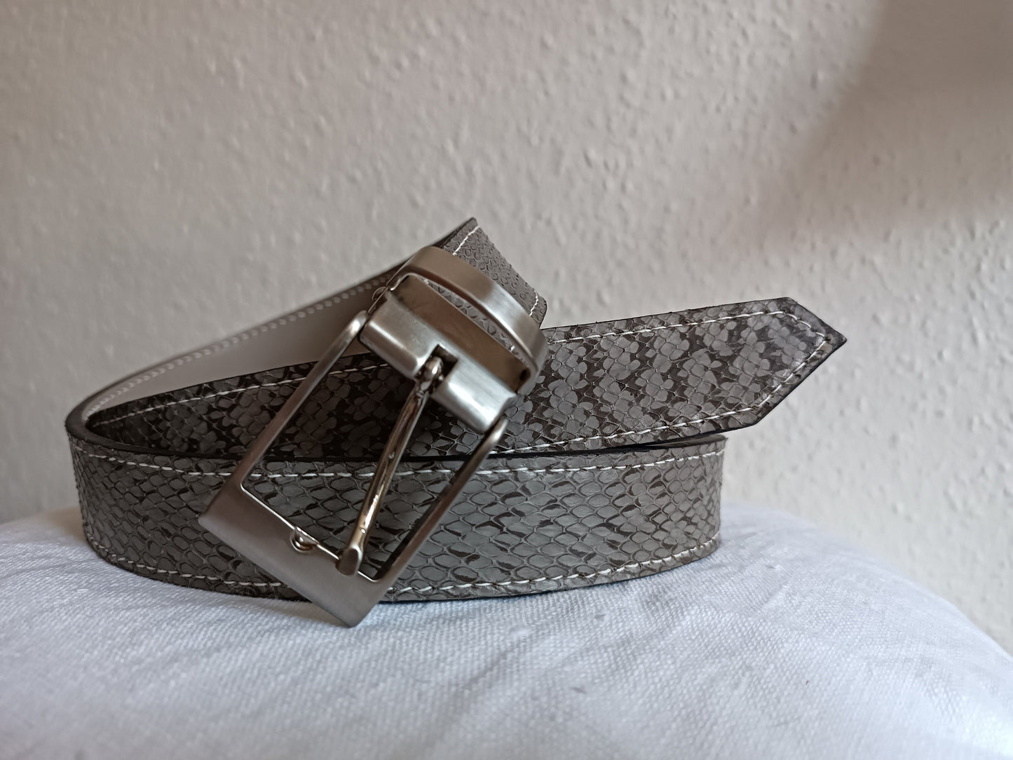 Ceinture en cuir véritable de serpent Gris