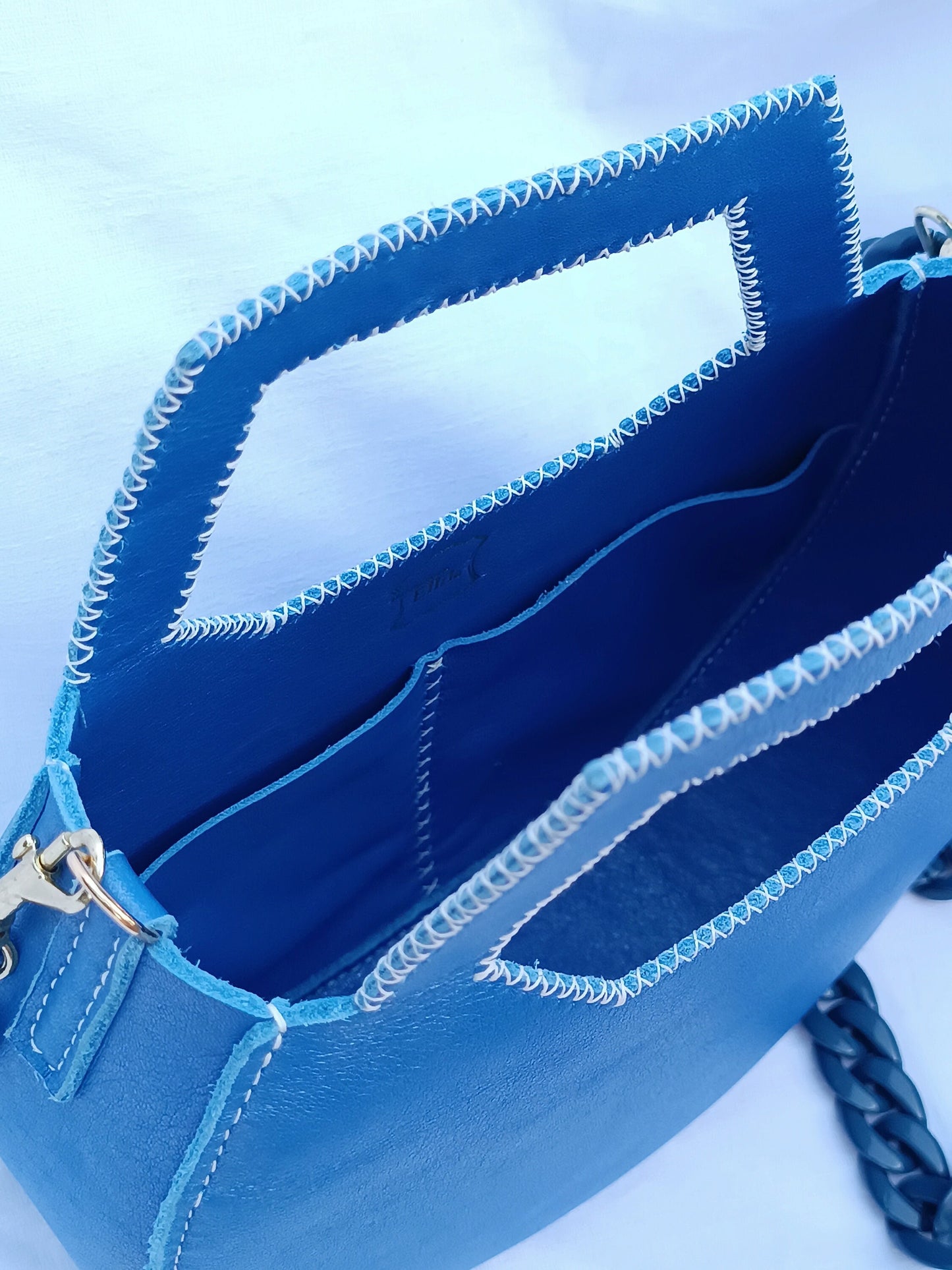 Sac Varsovie en cuir de vache lisse Bleu